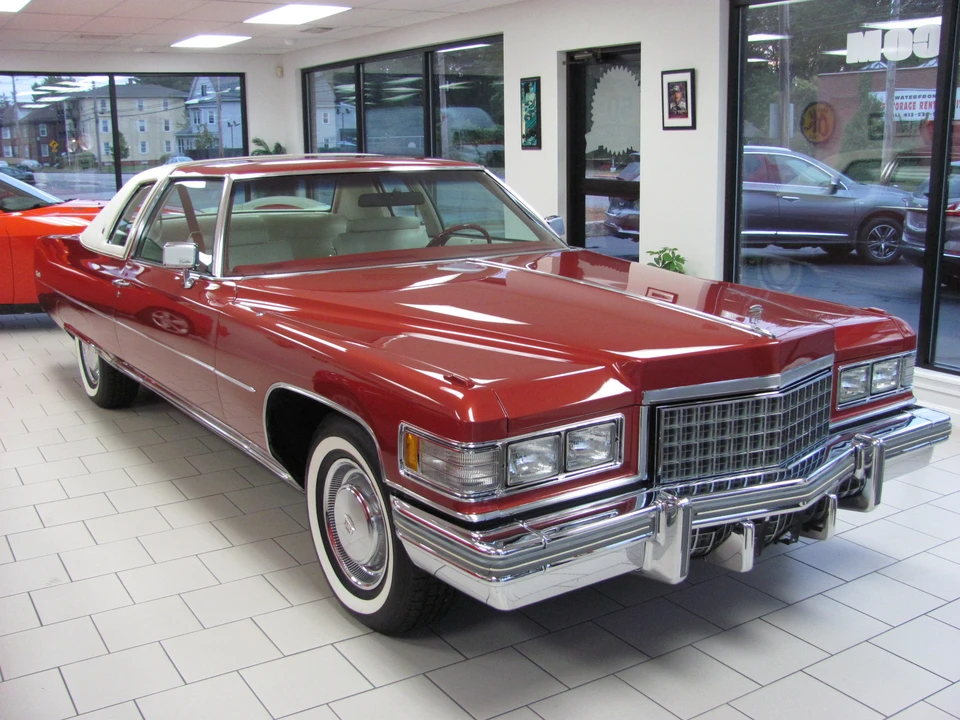 1976 Cadillac DeVille 4th Gen - Image 11 of 31