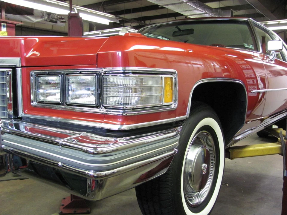 1976 Cadillac DeVille 4th Gen - Image 24 of 31