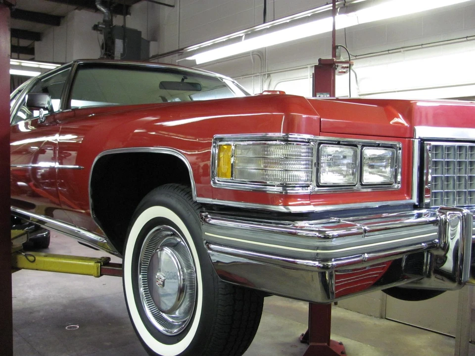 1976 Cadillac DeVille 4th Gen - Image 19 of 31