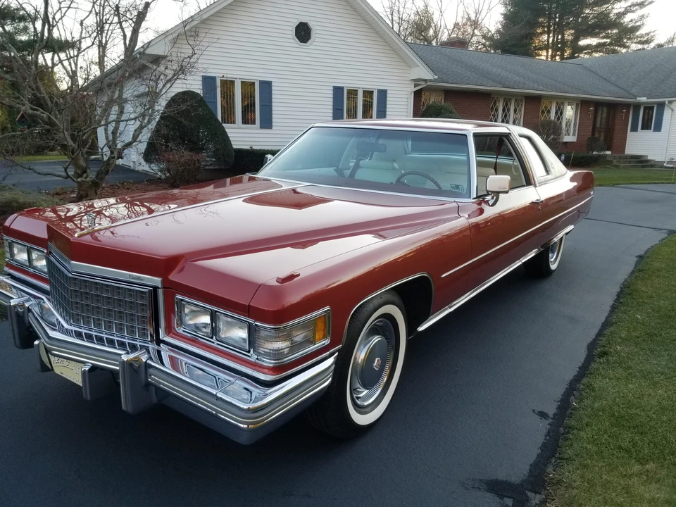 1976 Cadillac DeVille 4th Gen - Image 4 of 31