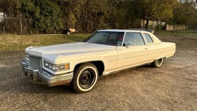 1976 Cadillac Coupe DeVille