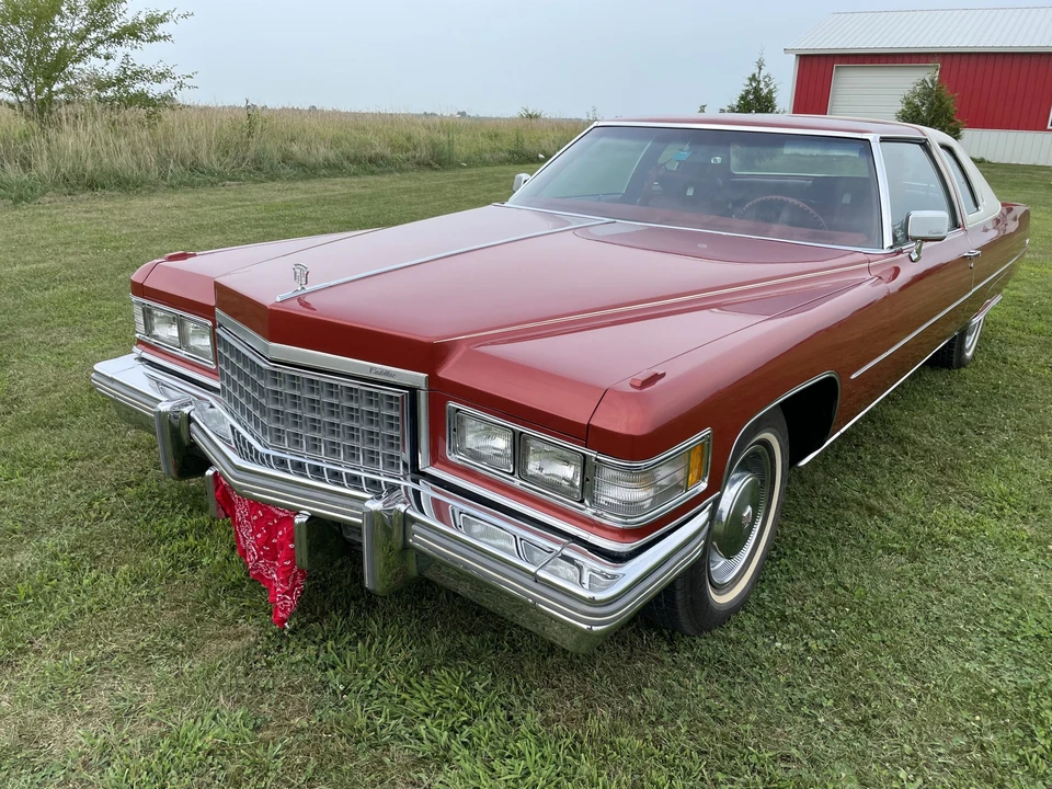 1976 Cadillac DeVille 4th Gen - Image 2 of 31