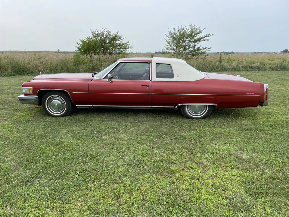 1976 Cadillac DeVille 4th Gen - Image 4 of 31