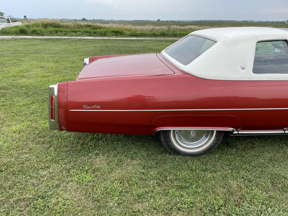 1976 Cadillac DeVille 4th Gen - Image 17 of 31