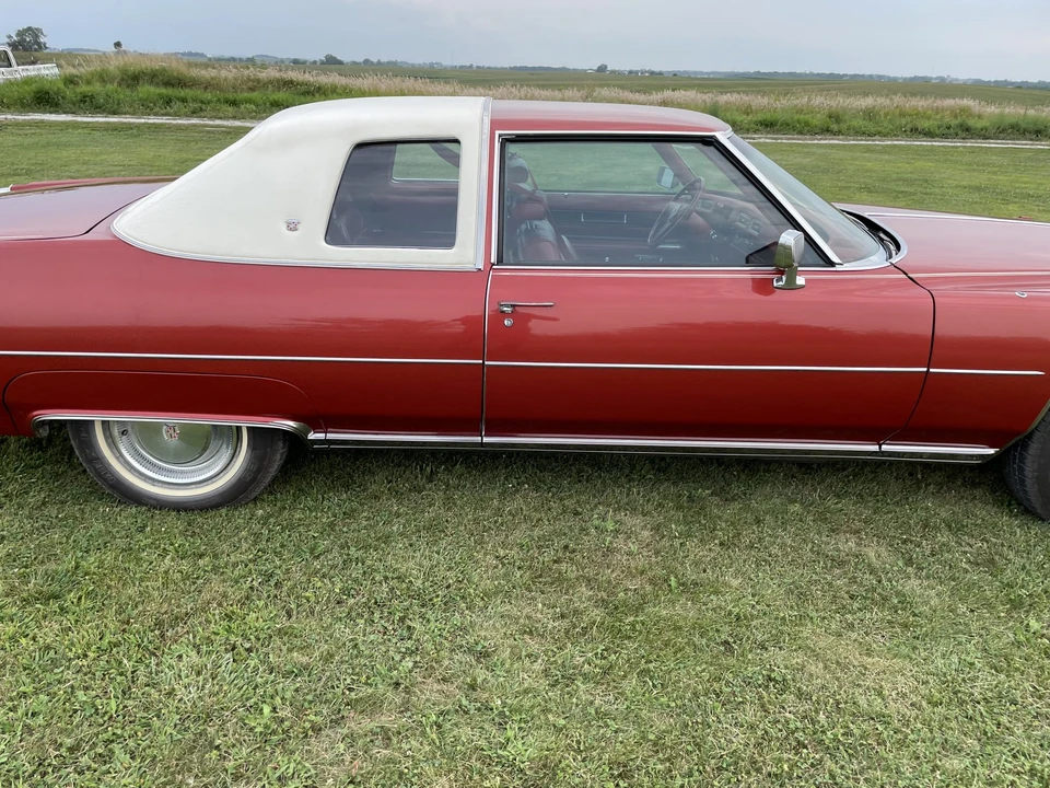 1976 Cadillac DeVille 4th Gen - Image 18 of 31
