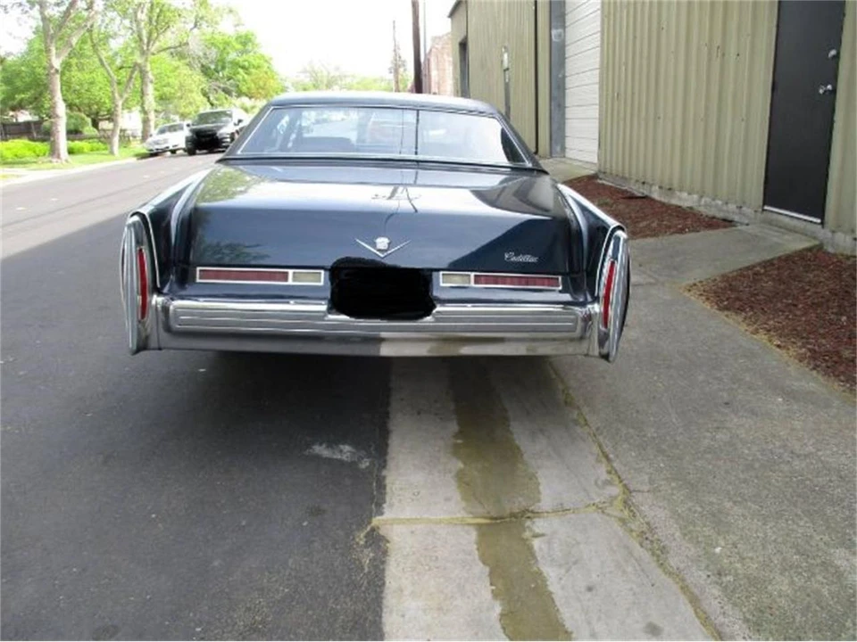 1976 Cadillac DeVille 4th Gen - Image 2 of 7
