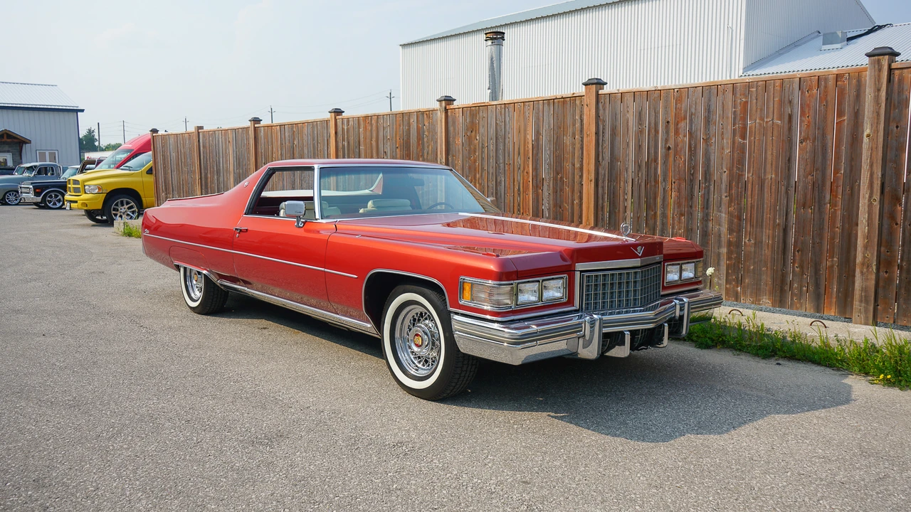1976 Cadillac DeVille 4th Gen - Image 3 of 31