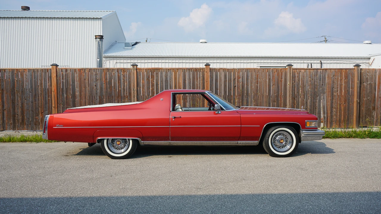 1976 Cadillac DeVille 4th Gen - Image 2 of 31