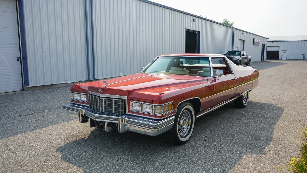 1976 Cadillac DeVille 4th Gen - Image 5 of 31