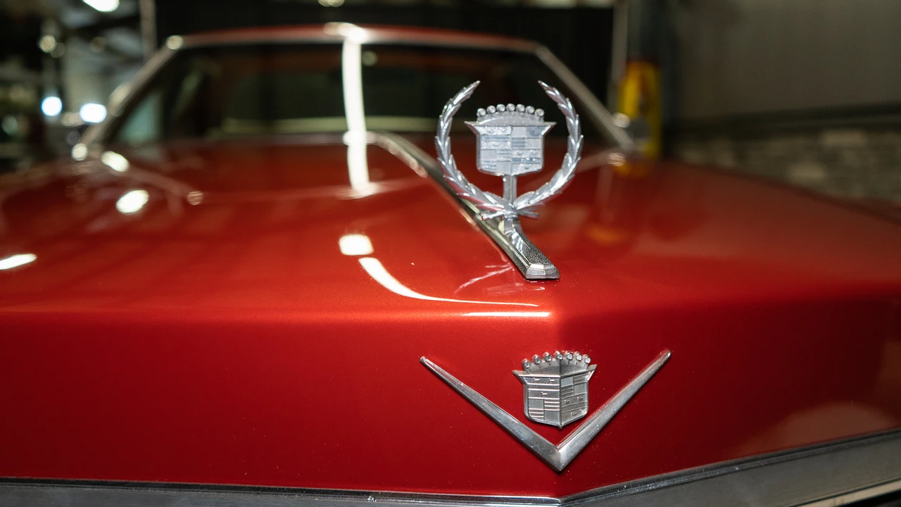 1976 Cadillac DeVille 4th Gen - Image 30 of 31