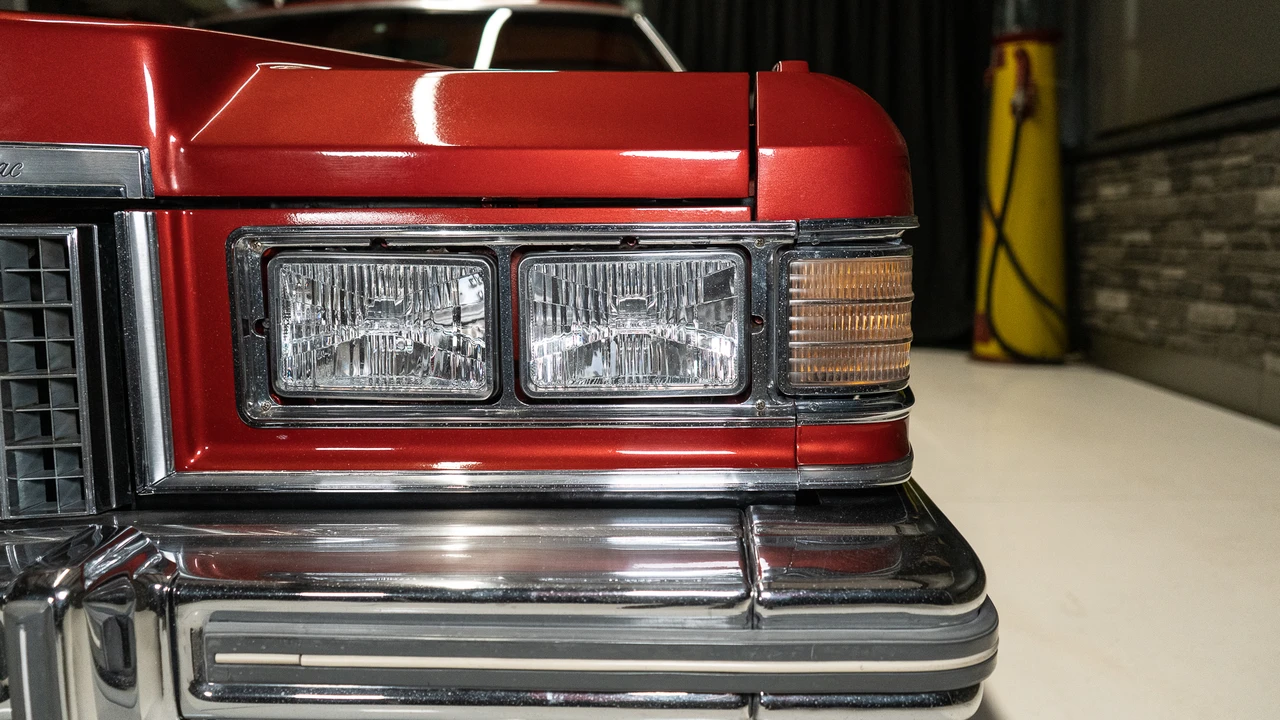 1976 Cadillac DeVille 4th Gen - Image 22 of 31