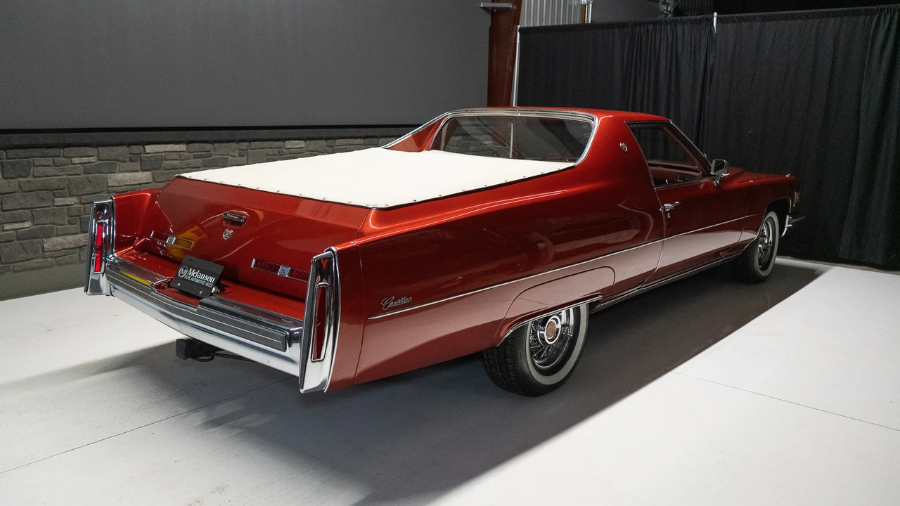1976 Cadillac DeVille 4th Gen - Image 17 of 31