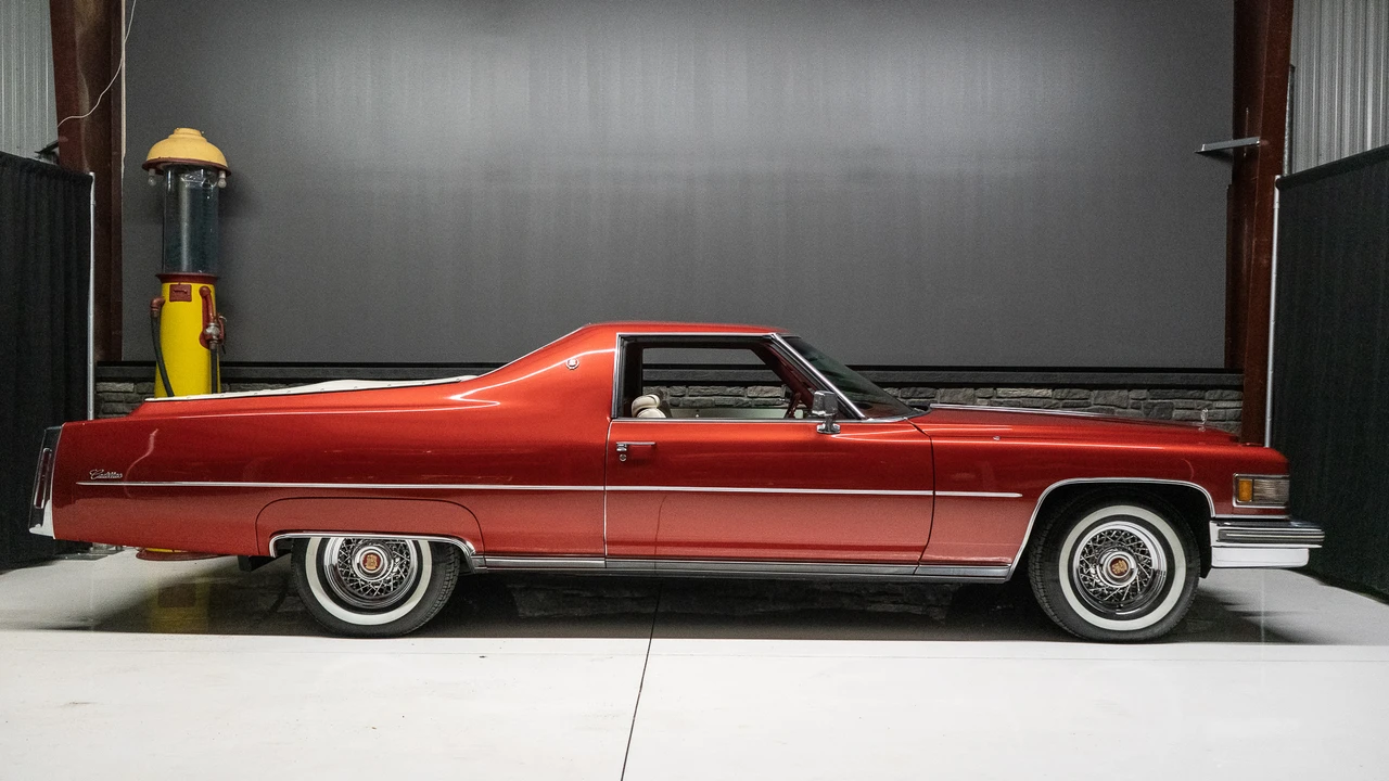 1976 Cadillac DeVille 4th Gen - Image 18 of 31