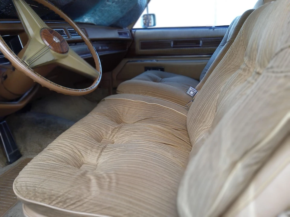 1976 Cadillac DeVille 4th Gen - Image 25 of 31