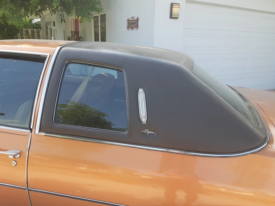 1976 Cadillac DeVille 4th Gen - Image 17 of 31