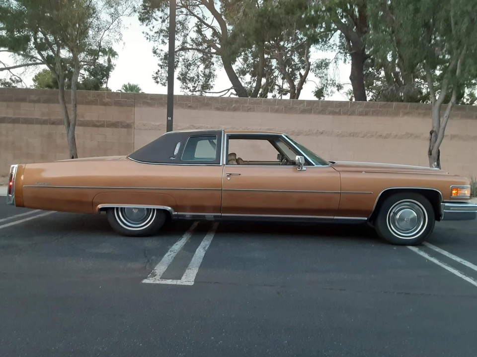 1976 Cadillac DeVille 4th Gen - Image 13 of 31