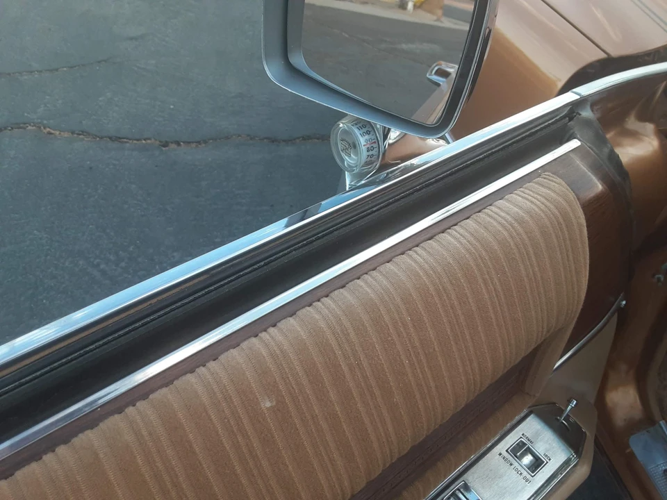 1976 Cadillac DeVille 4th Gen - Image 23 of 31