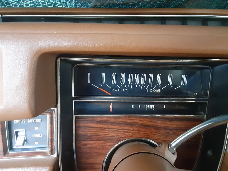 1976 Cadillac DeVille 4th Gen - Image 26 of 31