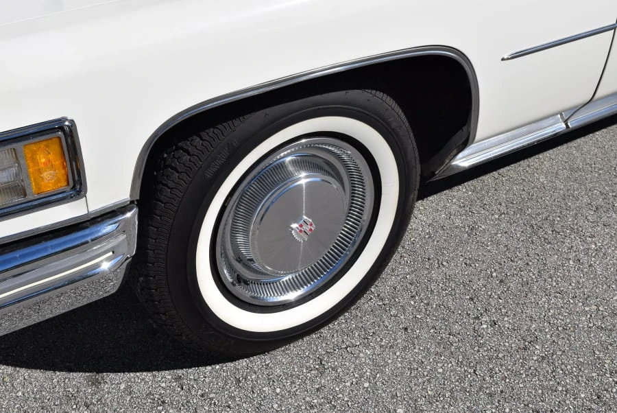 1976 Cadillac DeVille 4th Gen - Image 8 of 9
