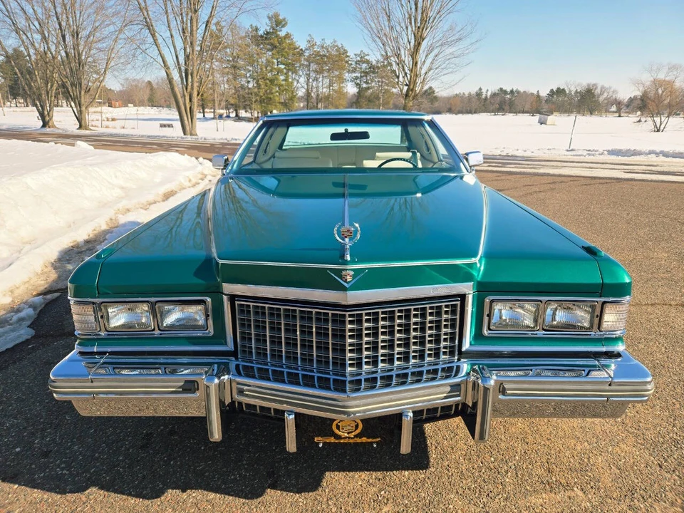 1976 Cadillac DeVille 4th Gen - Image 17 of 31