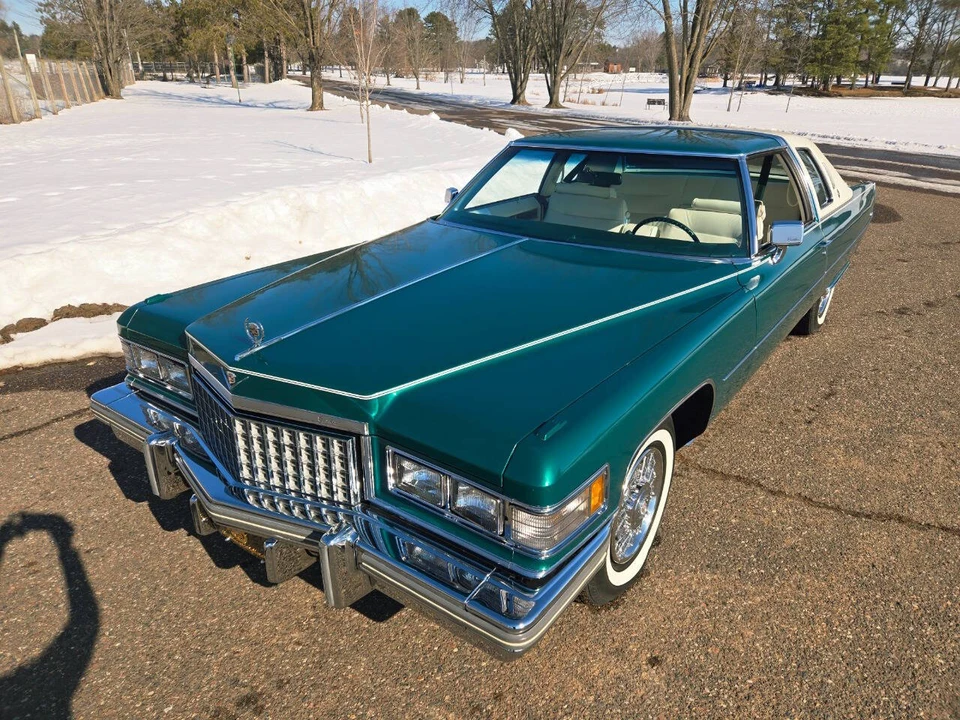 1976 Cadillac DeVille 4th Gen - Image 18 of 31