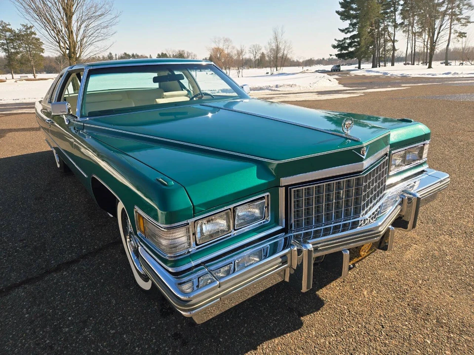 1976 Cadillac DeVille 4th Gen - Image 16 of 31