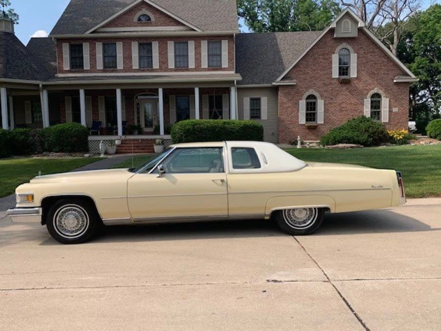 1976 Cadillac DeVille 4th Gen - Image 2 of 8