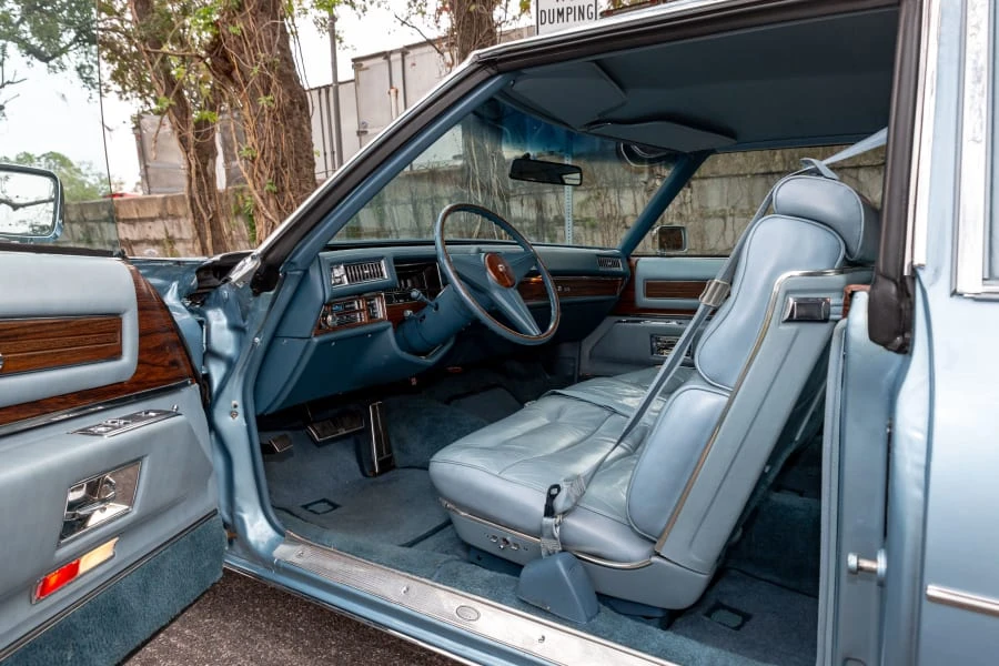 1976 Cadillac DeVille 4th Gen - Image 27 of 31