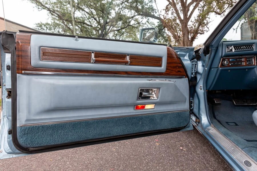 1976 Cadillac DeVille 4th Gen - Image 28 of 31