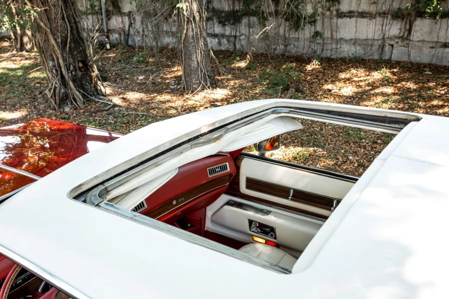 1976 Cadillac DeVille 4th Gen - Image 9 of 12