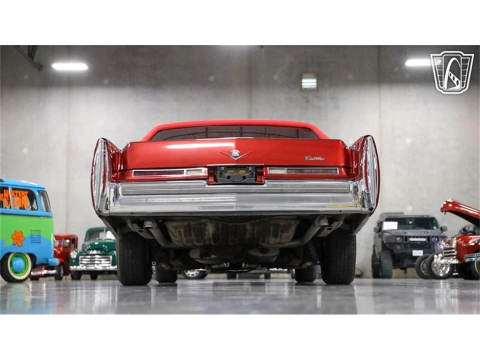 1976 Cadillac DeVille 4th Gen - Image 17 of 31