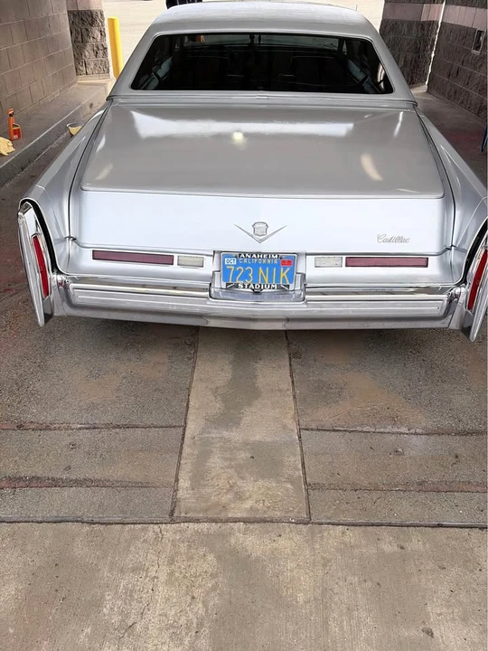 1976 Cadillac DeVille 4th Gen - Image 6 of 10
