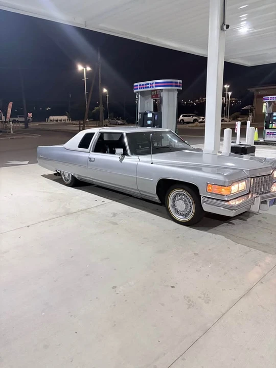 1976 Cadillac DeVille 4th Gen - Image 4 of 10