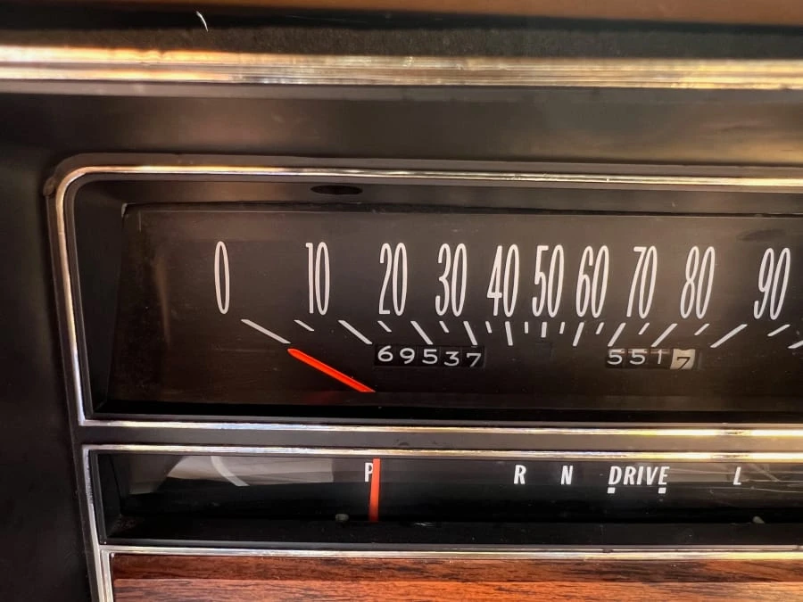 1976 Cadillac DeVille 4th Gen - Image 11 of 14