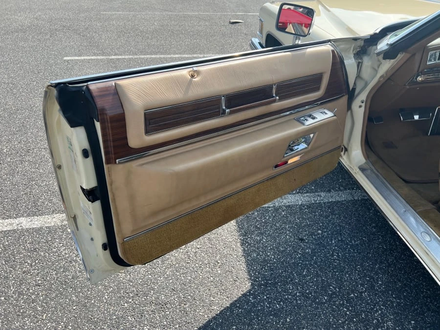 1976 Cadillac DeVille 4th Gen - Image 9 of 14