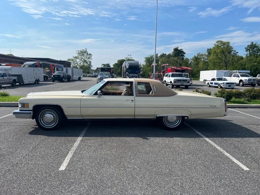 1976 Cadillac DeVille 4th Gen - Image 2 of 14