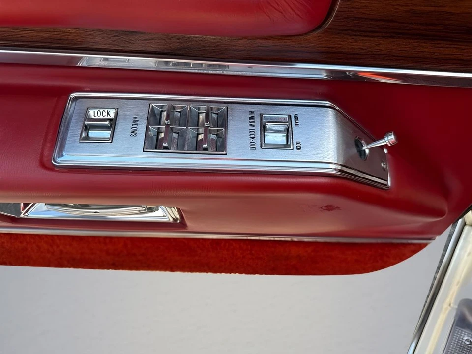 1976 Cadillac DeVille 4th Gen - Image 18 of 29