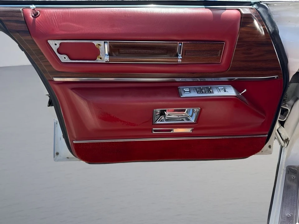 1976 Cadillac DeVille 4th Gen - Image 17 of 29