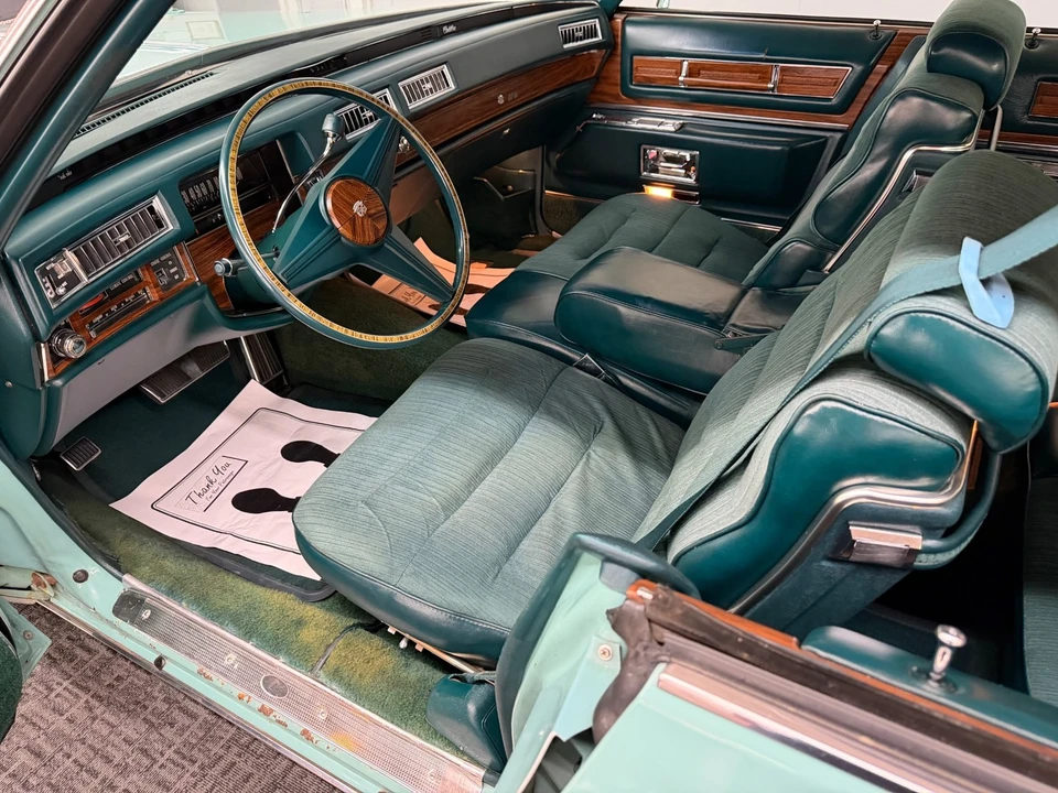 1976 Cadillac DeVille 4th Gen - Image 16 of 31