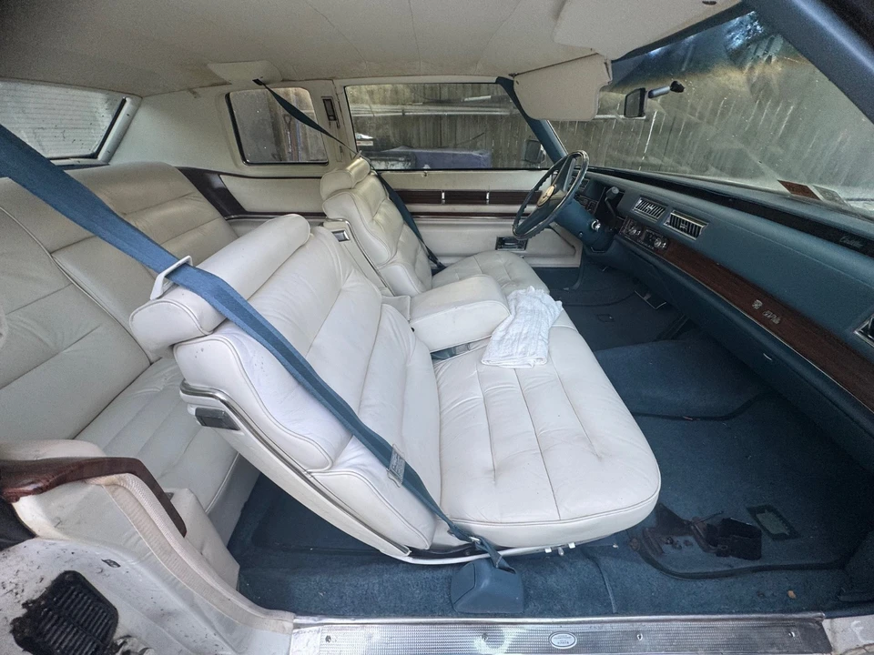 1976 Cadillac DeVille 4th Gen - Image 7 of 15
