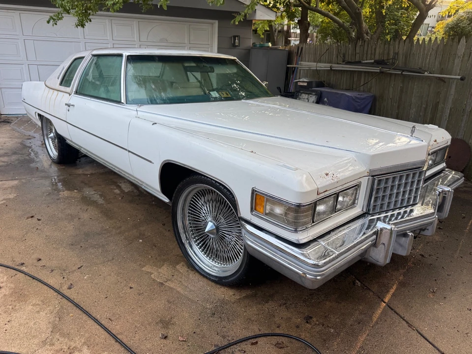1976 Cadillac DeVille 4th Gen - Image 2 of 15