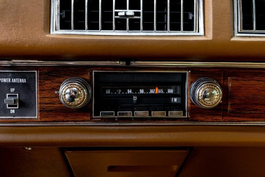 1976 Cadillac DeVille 4th Gen - Image 9 of 31