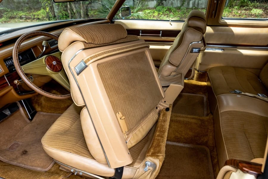 1976 Cadillac DeVille 4th Gen - Image 14 of 31