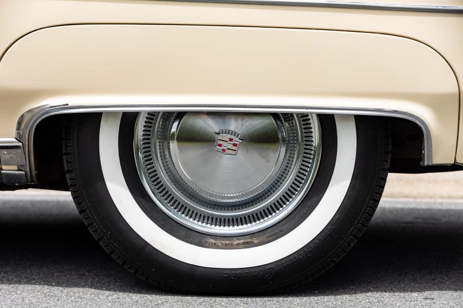 1976 Cadillac DeVille 4th Gen - Image 27 of 31