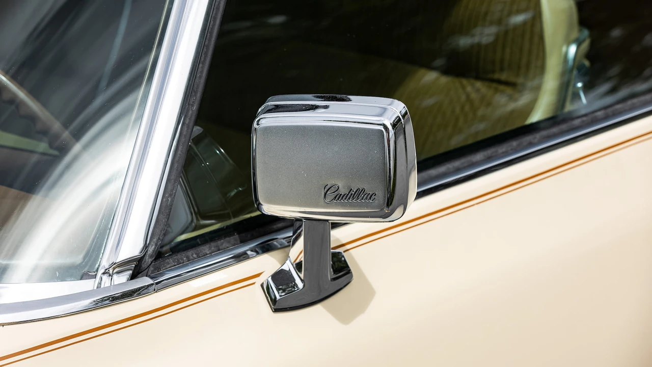1976 Cadillac DeVille 4th Gen - Image 26 of 31