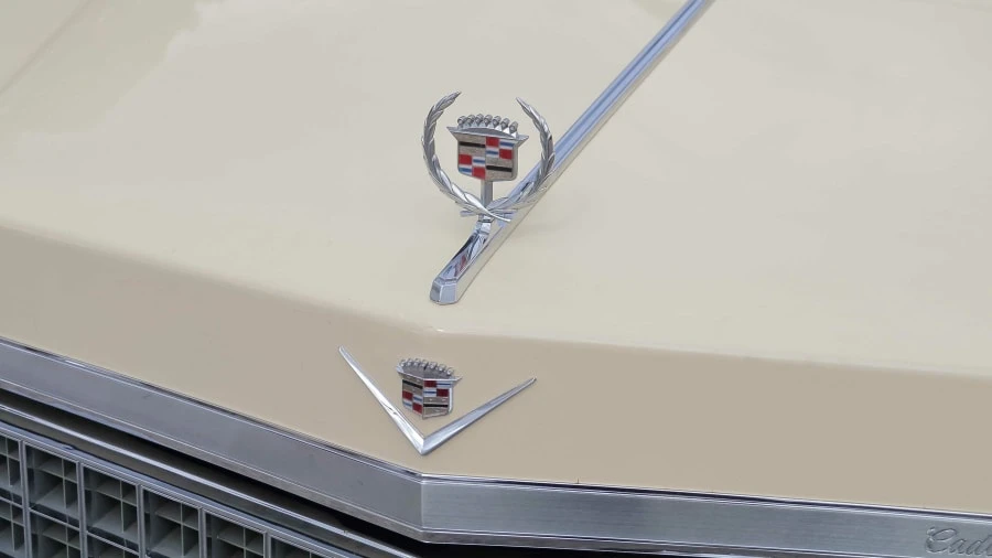 1976 Cadillac DeVille 4th Gen - Image 9 of 21
