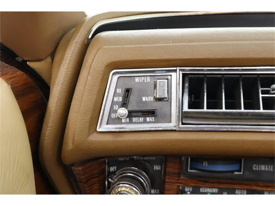 1976 Cadillac Eldorado 9th Gen - Image 21 of 31
