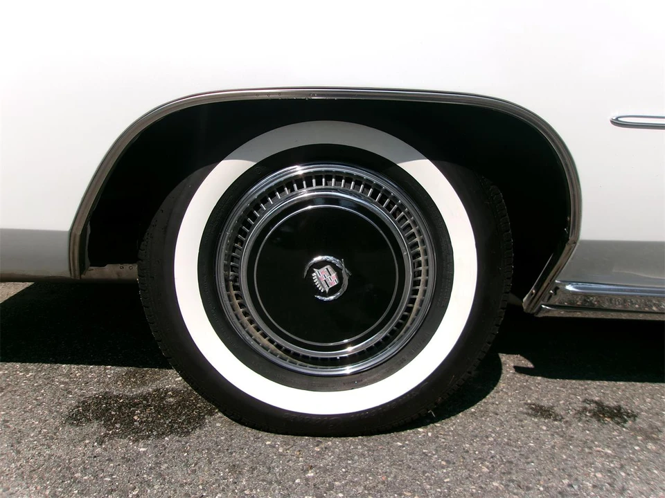 1976 Cadillac Eldorado 9th Gen - Image 24 of 31