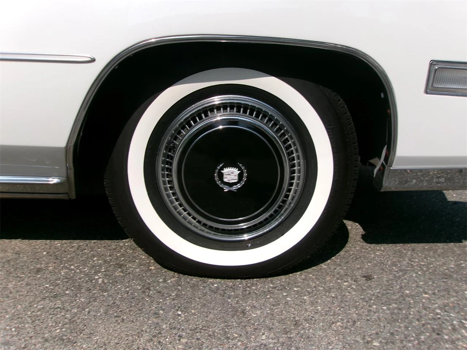 1976 Cadillac Eldorado 9th Gen - Image 25 of 31