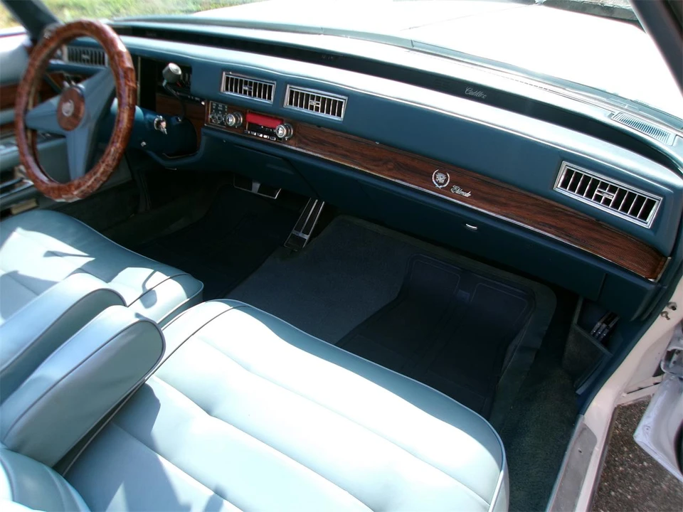 1976 Cadillac Eldorado 9th Gen - Image 29 of 31